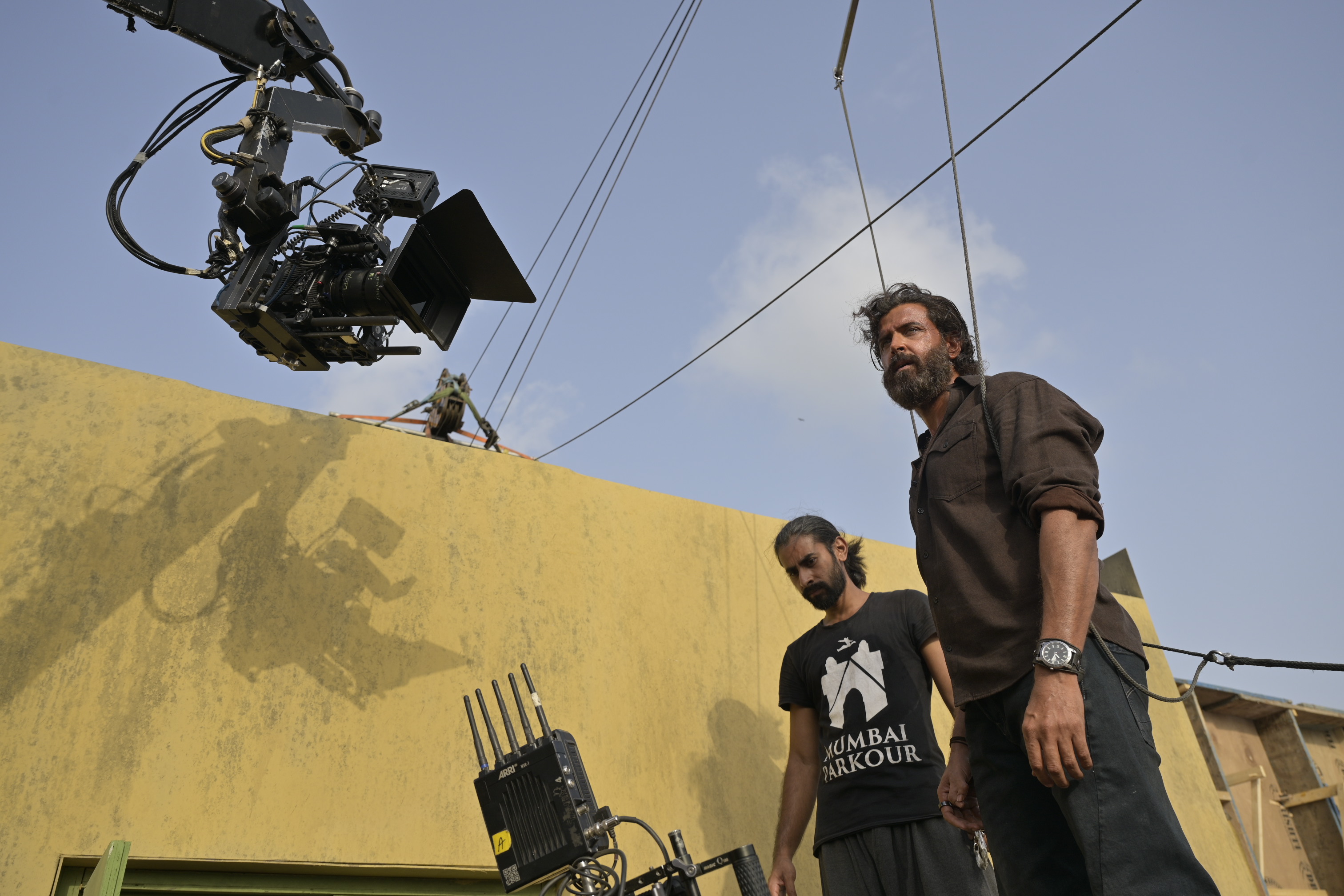 Vikram Vedha rooftop Parkour sequence with Hrithik Roshan