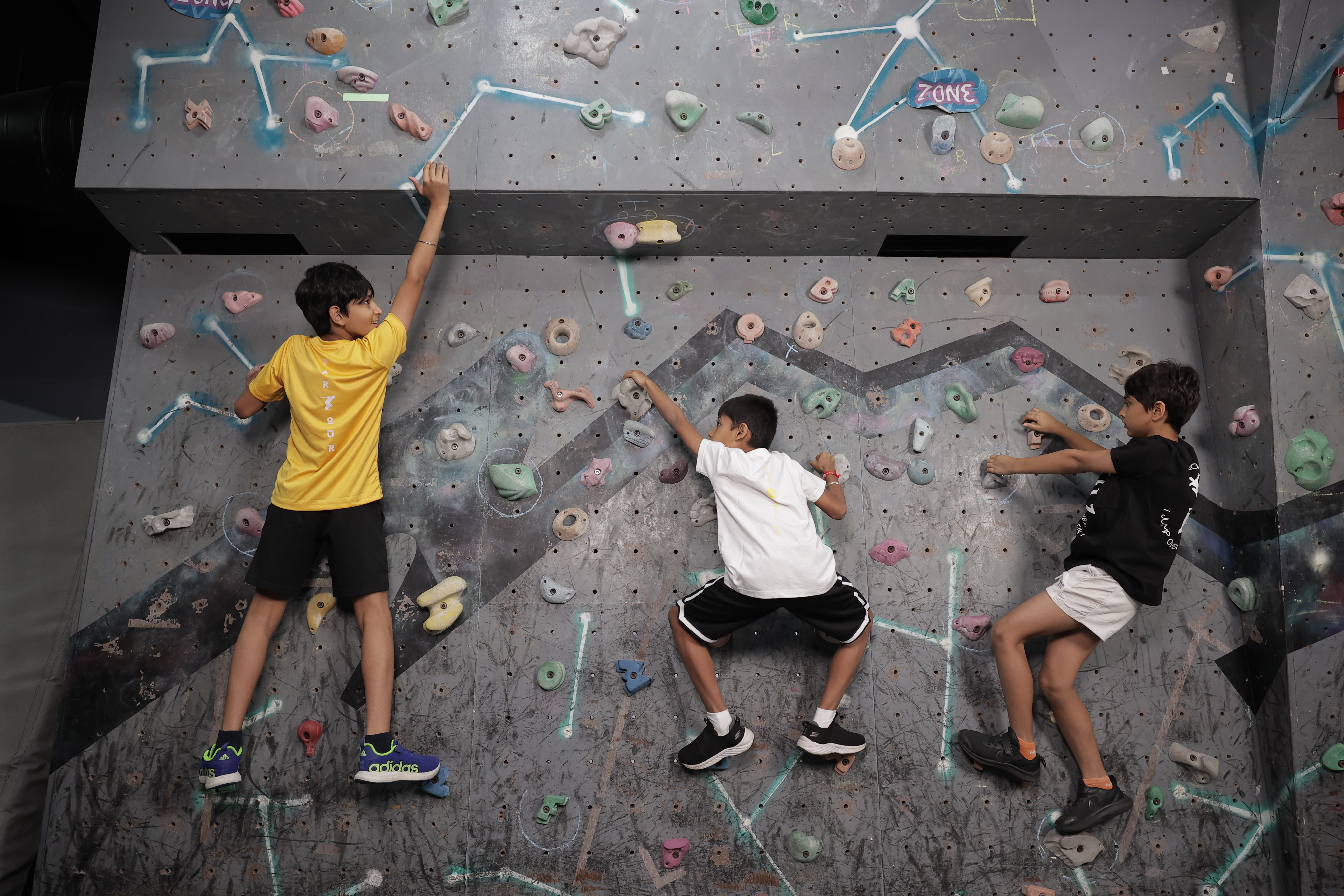 Kids rock climbing class